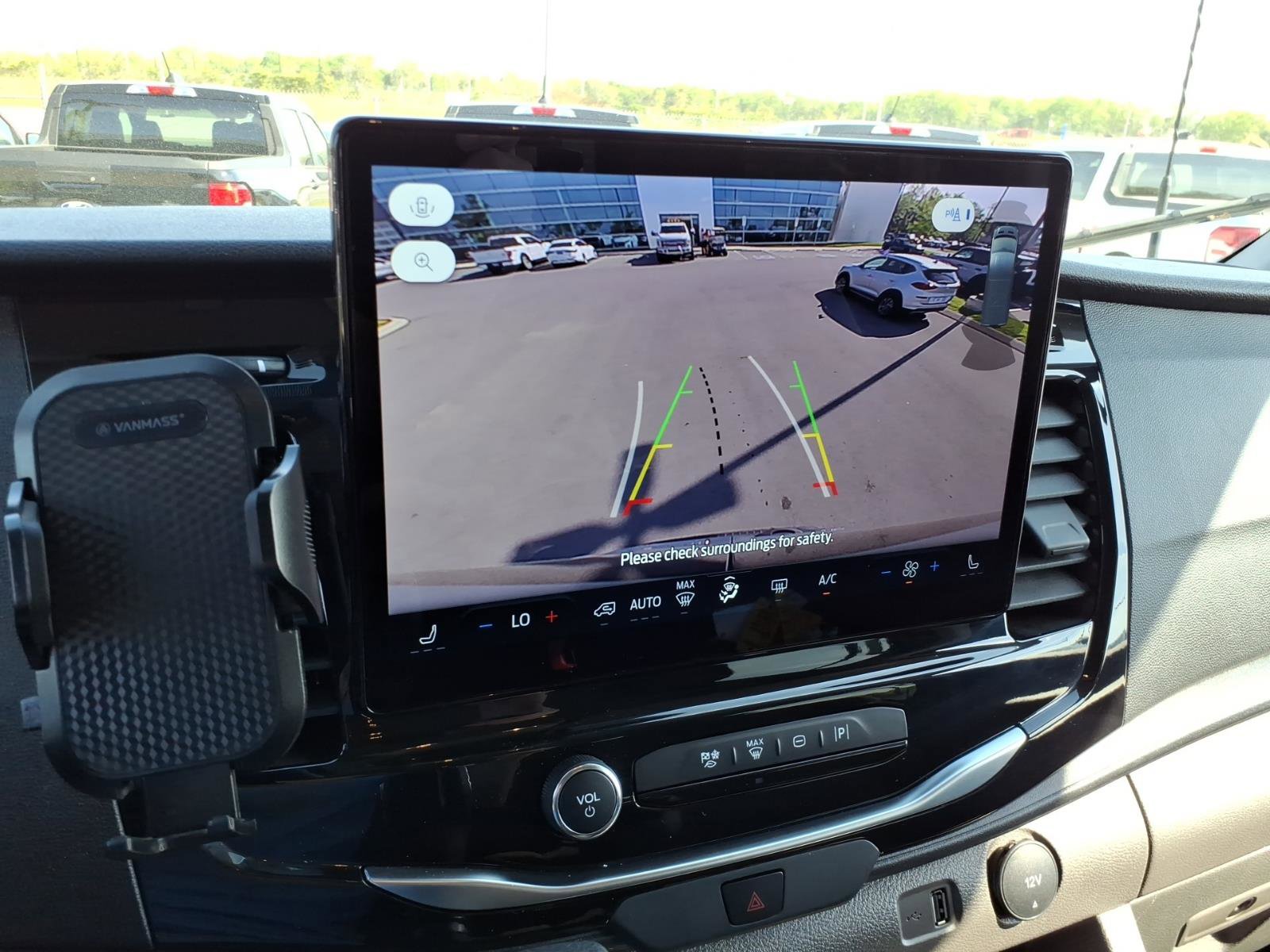 Used 2024 Ford Transit 350 XLT image 22