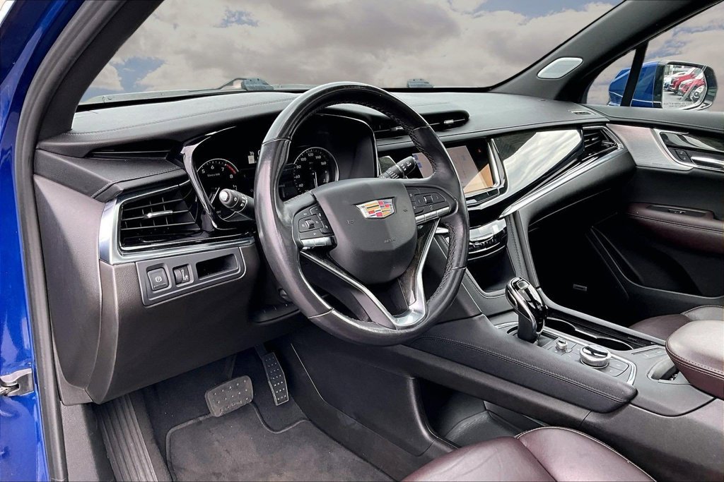 Used 2023 Cadillac XT6 Premium Luxury AWD/4WD image 17