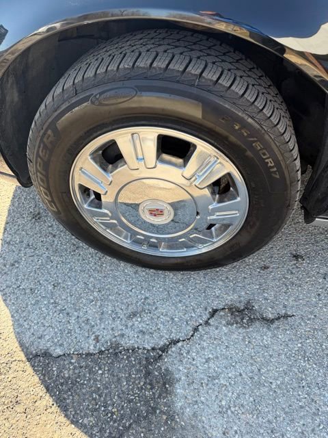 Used 2011 Cadillac DTS Limousine image 12