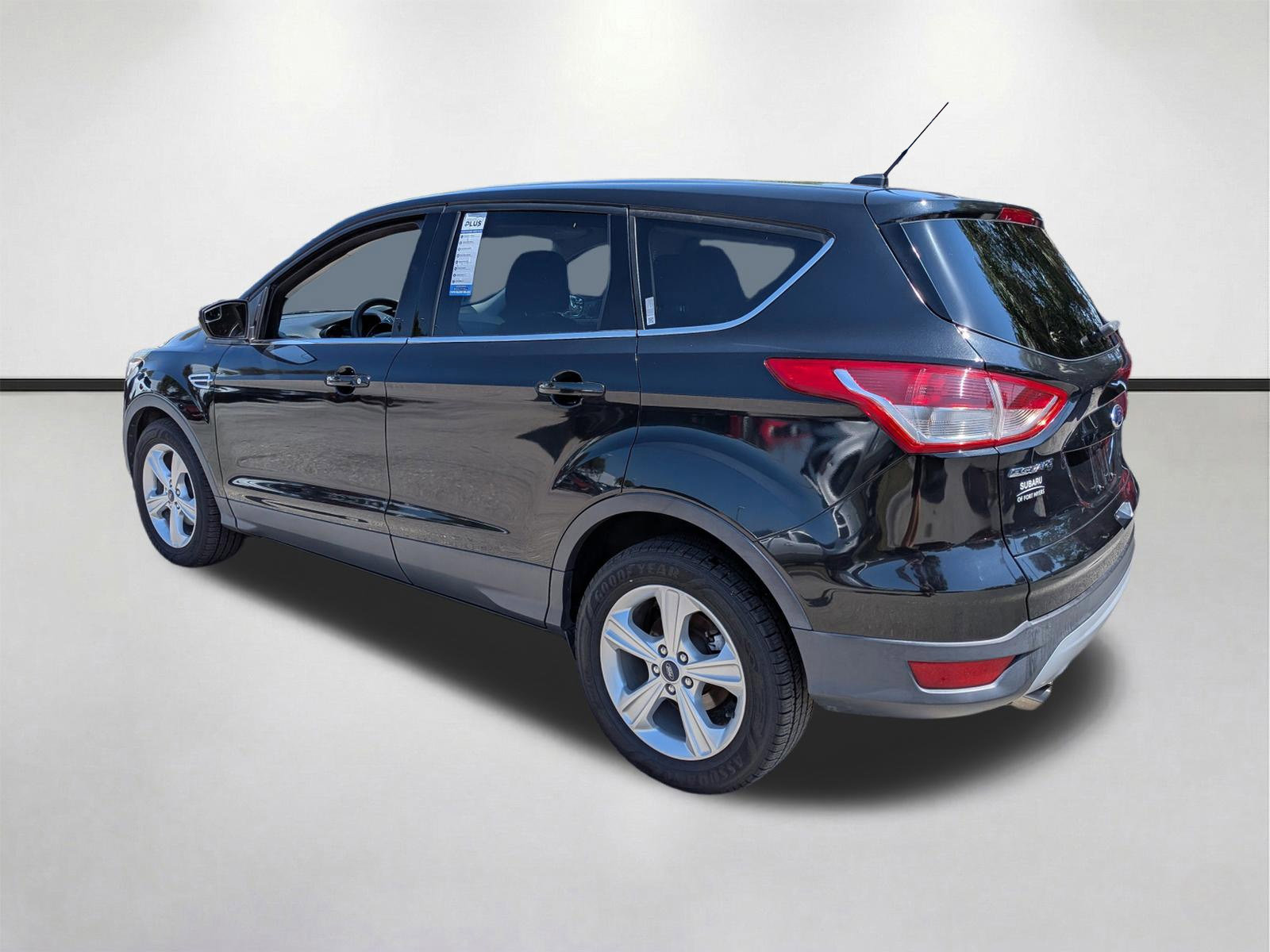 Used 2015 Ford Escape SE image 6