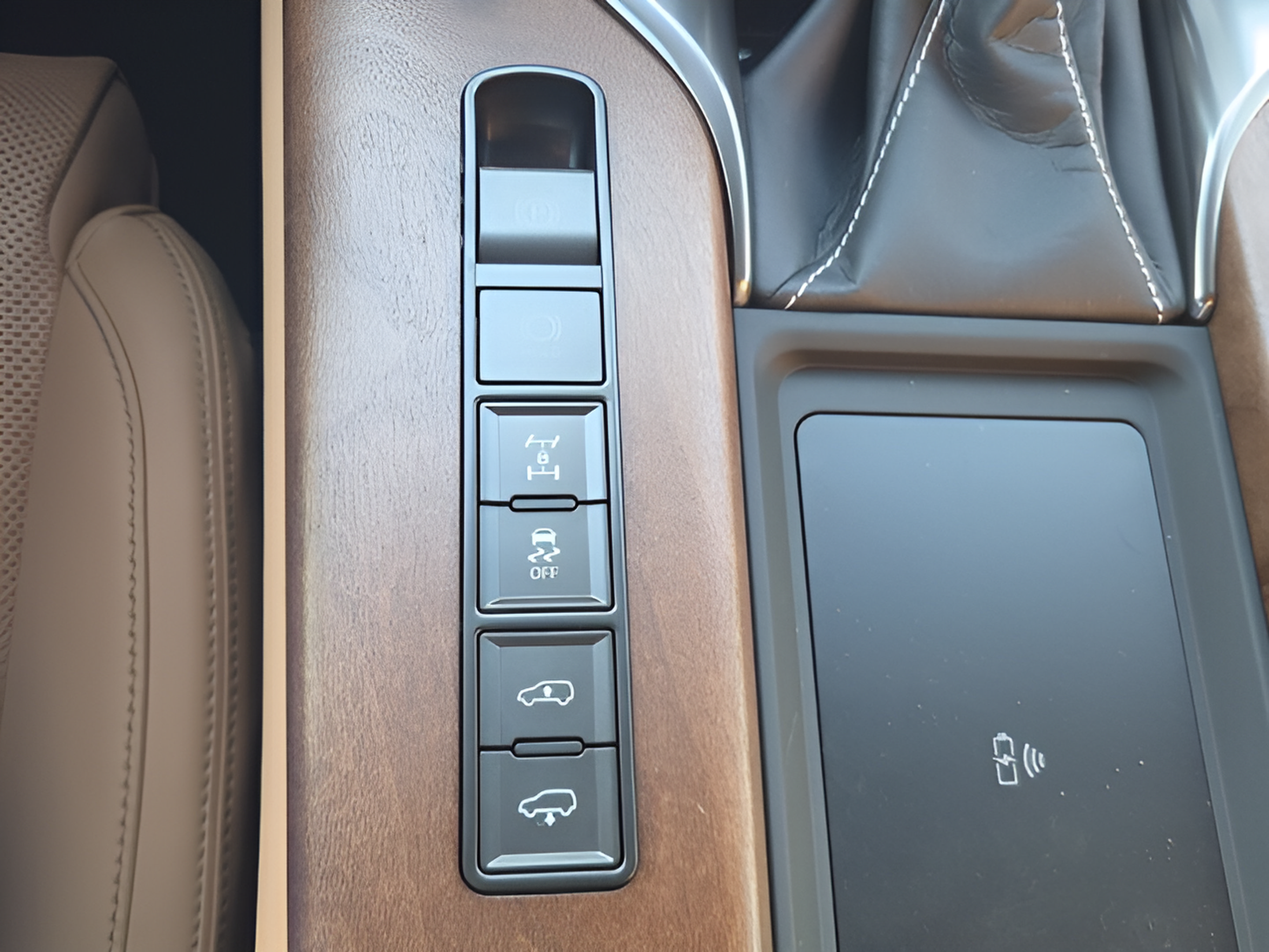 New 2026 Lexus LX 600 4WD w/ Accessory Package (Z1) image 23