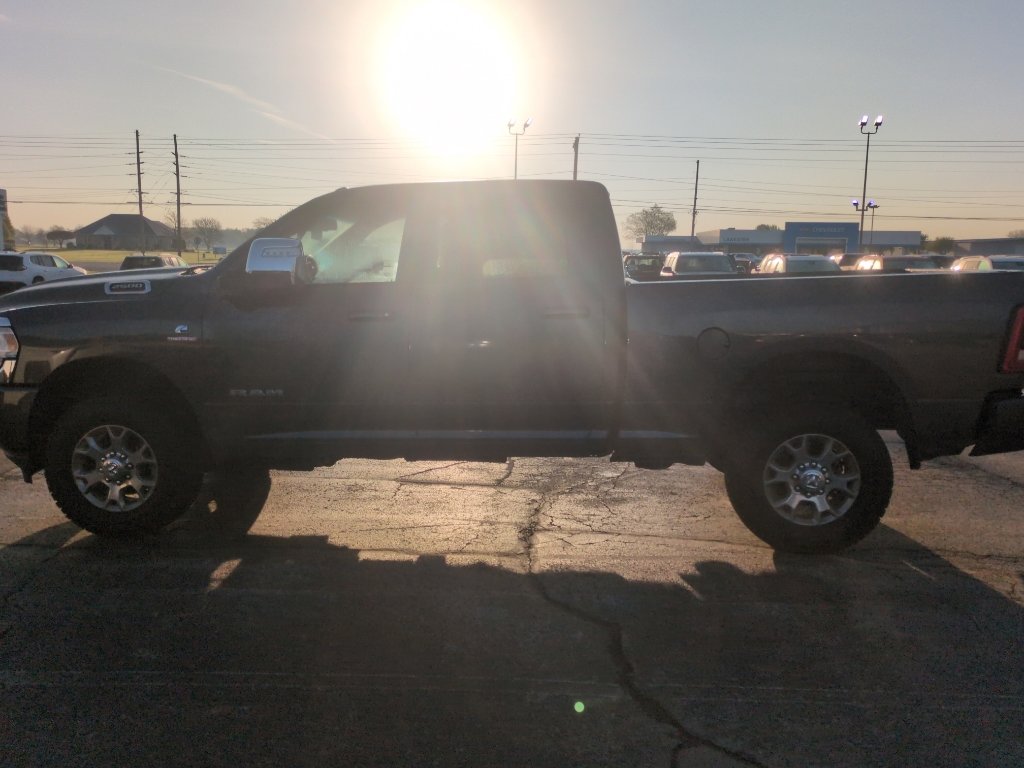 Used 2024 RAM 2500 Laramie AWD/4WD image 9