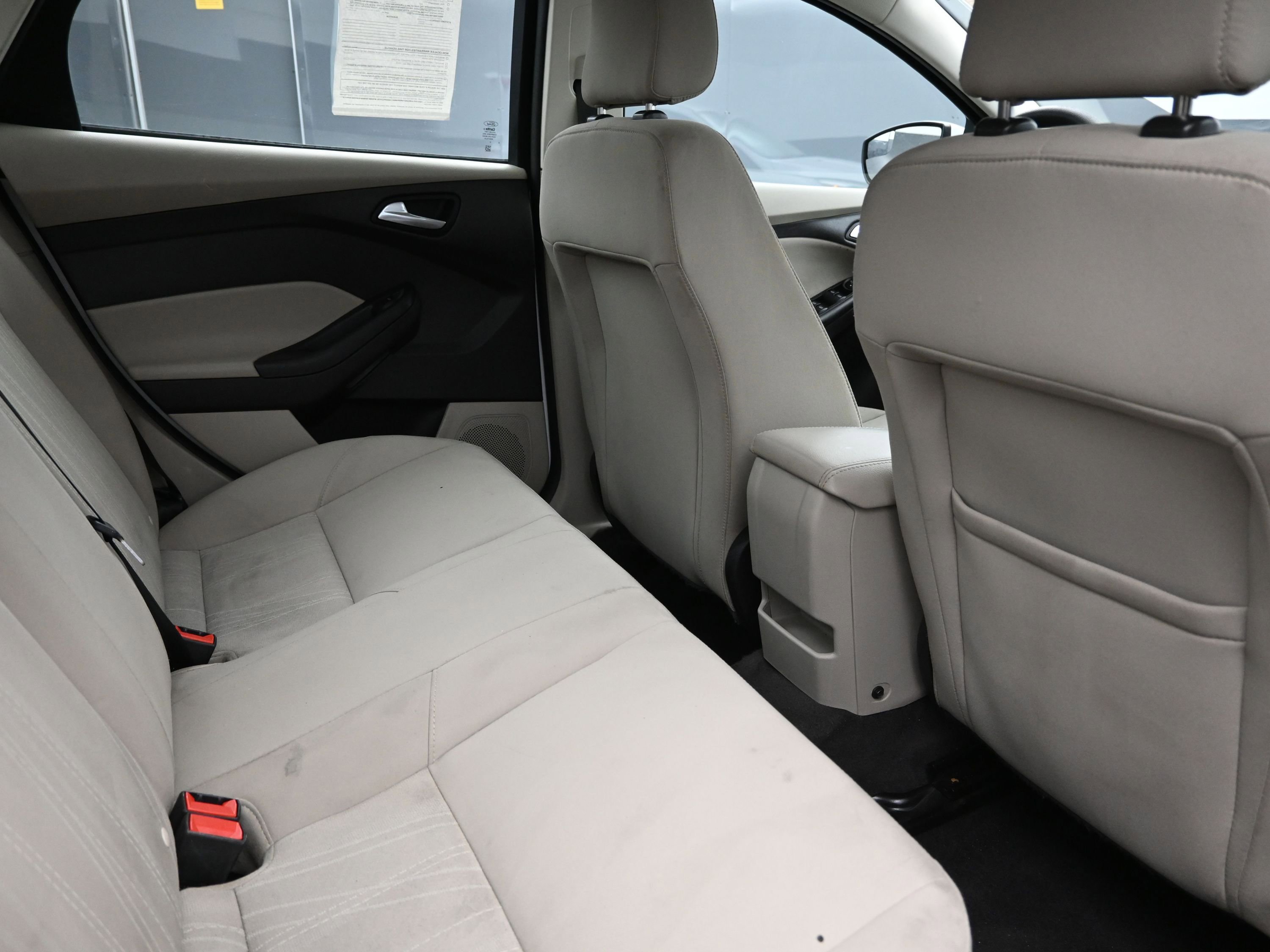 Used 2018 Ford Focus SE image 24