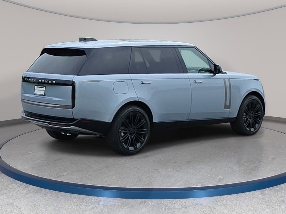 New 2026 Land Rover Range Rover Long Wheelbase SE AWD/4WD image 5