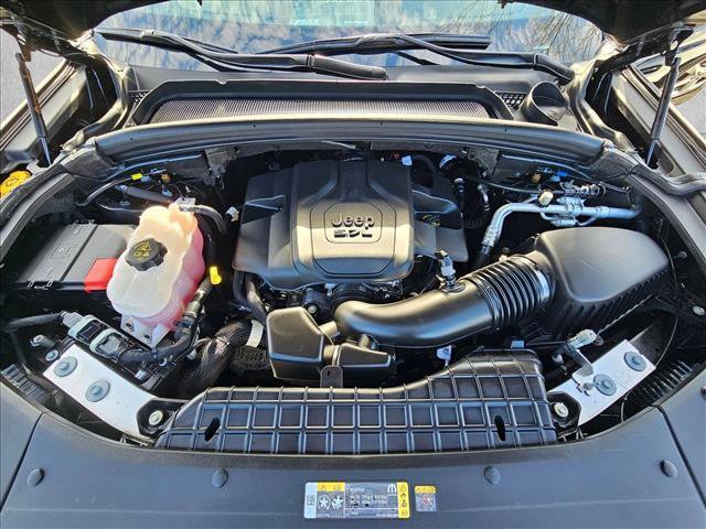 Used 2023 Jeep Grand Cherokee L Summit w/ MOPAR Finishing Package image 26