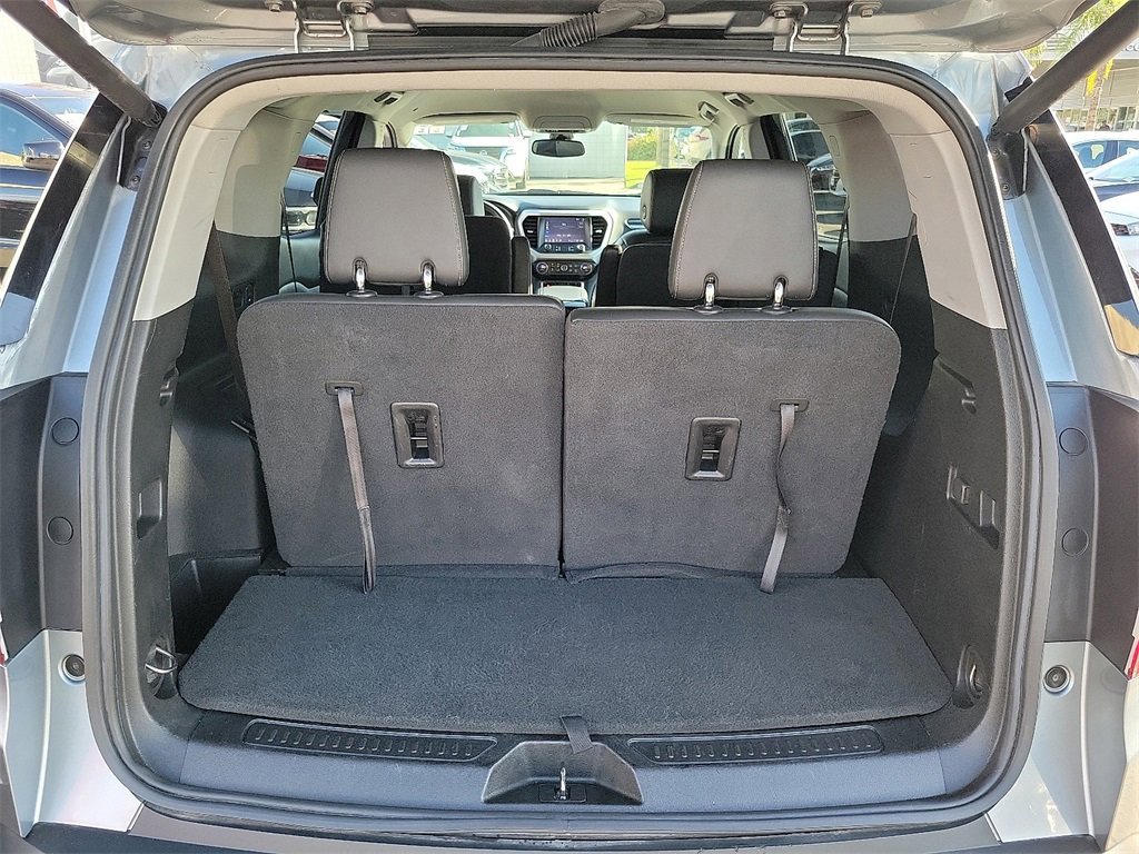 Used 2023 GMC Acadia SLT image 24