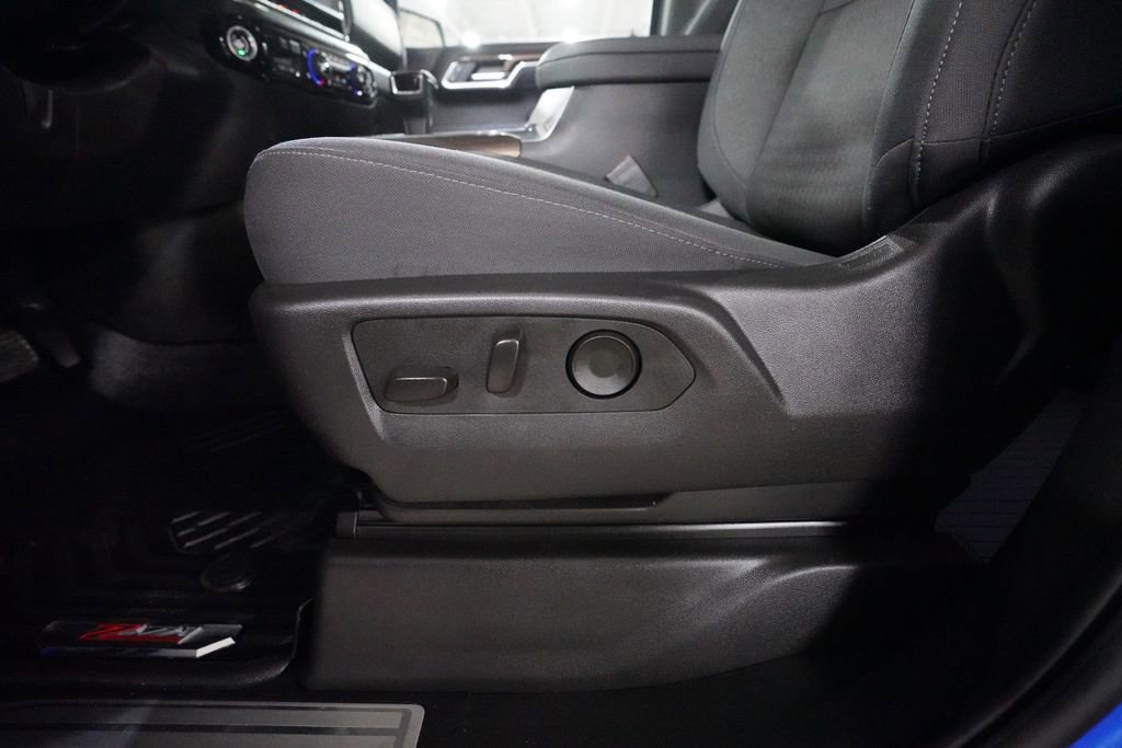 Certified 2025 Chevrolet Silverado 1500 RST image 28