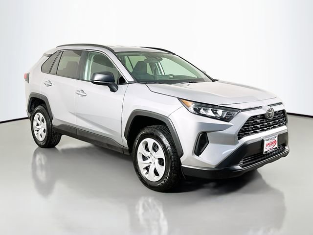 Used 2019 Toyota RAV4 LE image 13