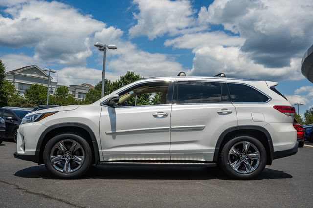 Used 2019 Toyota Highlander Limited Platinum AWD/4WD image 4