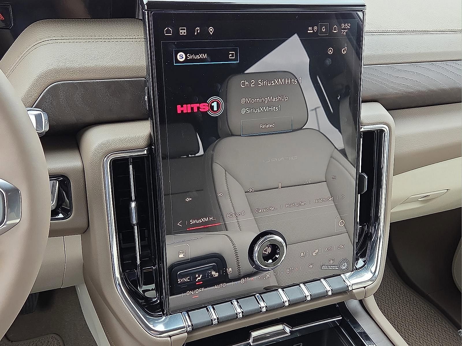 New 2026 GMC Yukon XL Denali image 18