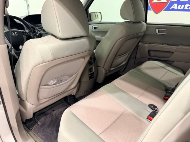 Used 2015 Honda Pilot SE image 16