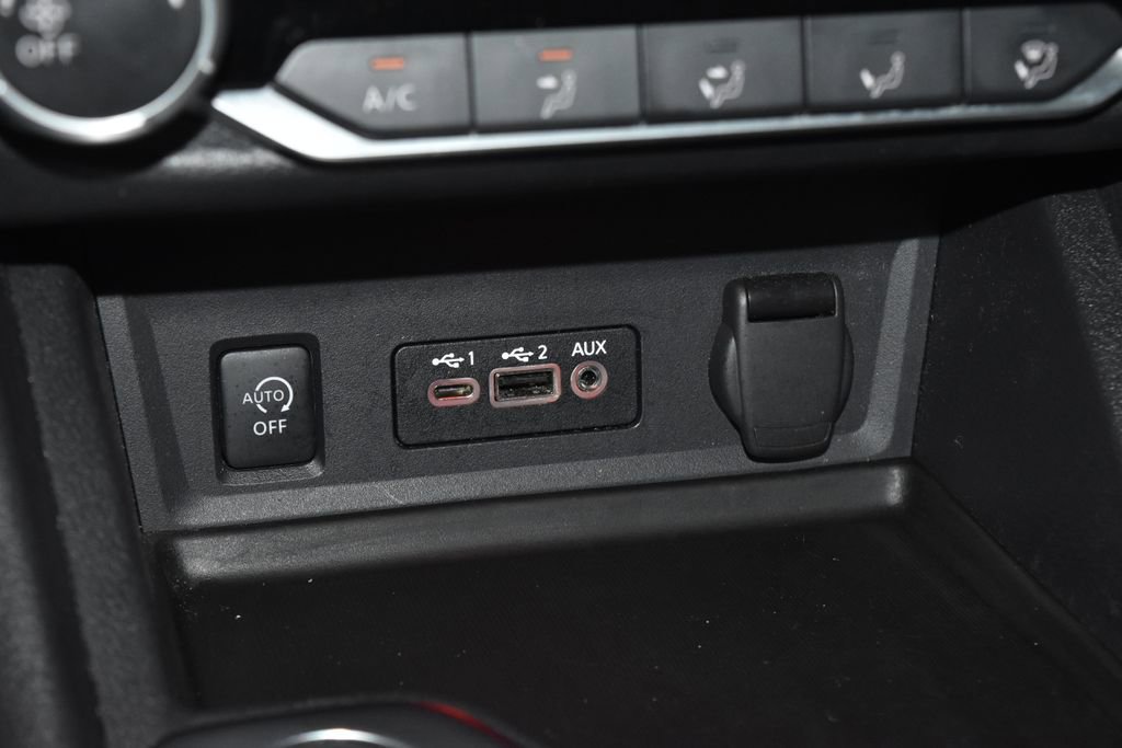 Certified 2024 Nissan Sentra SV FWD image 12