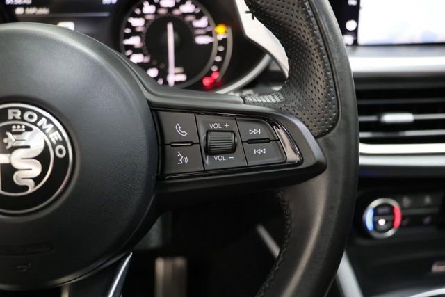 Used 2023 Alfa Romeo Stelvio Veloce AWD/4WD image 20