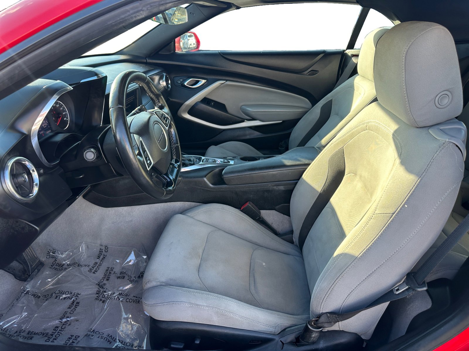 Used 2020 Chevrolet Camaro LT image 9