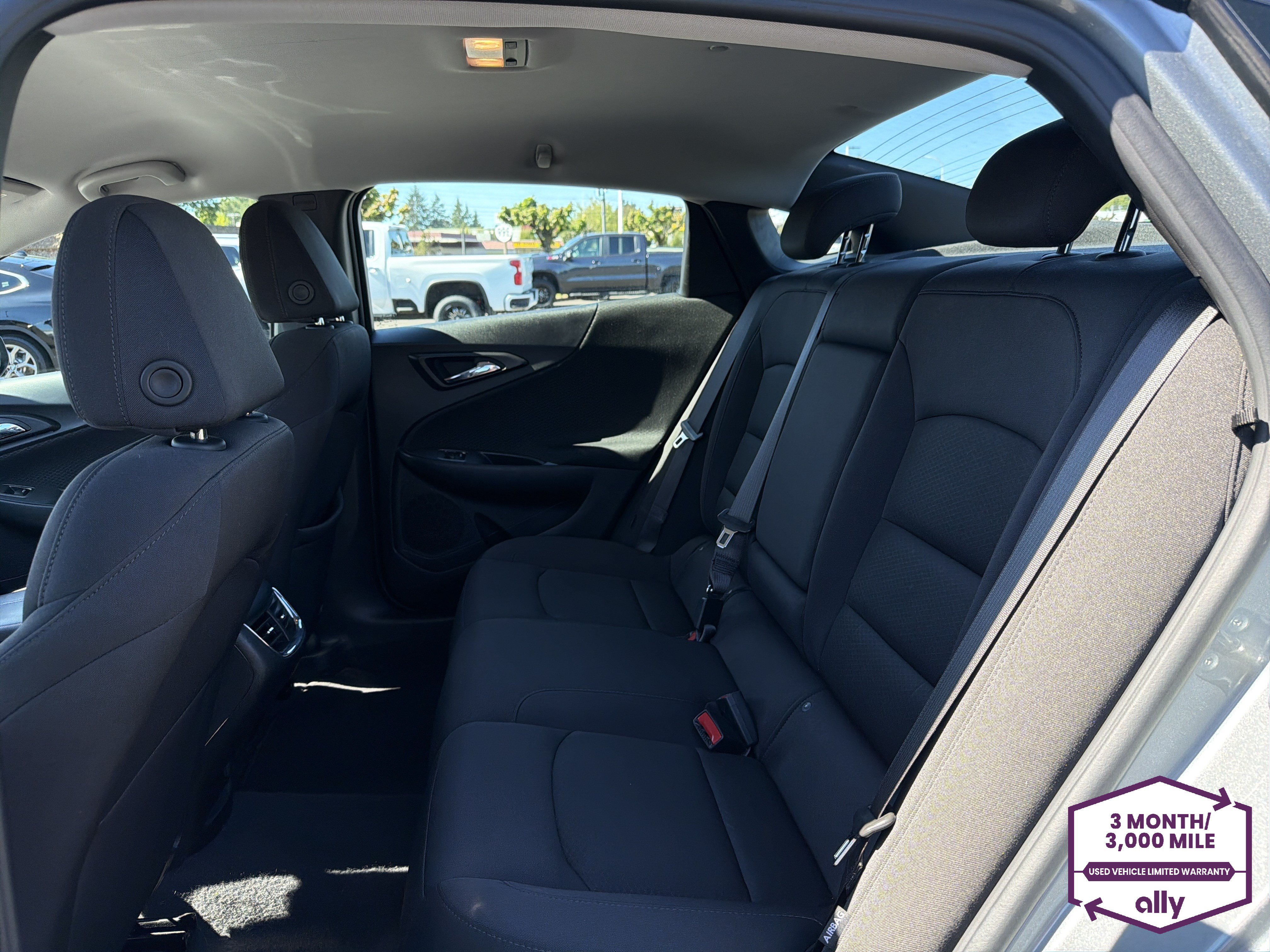 Used 2024 Chevrolet Malibu LT FWD image 11