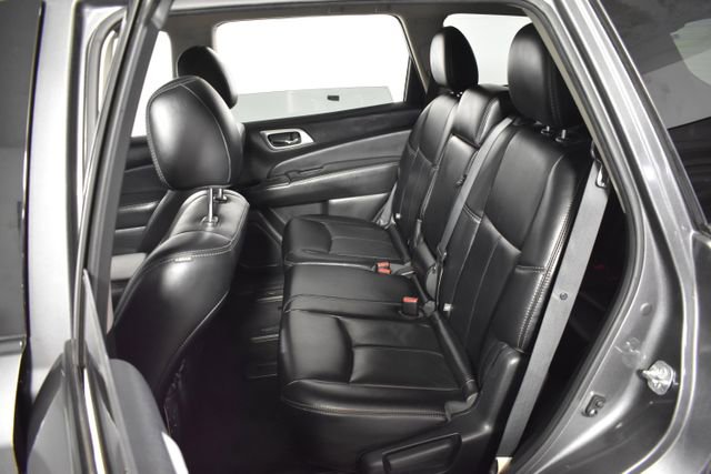 Used 2015 Nissan Pathfinder SL AWD/4WD image 28