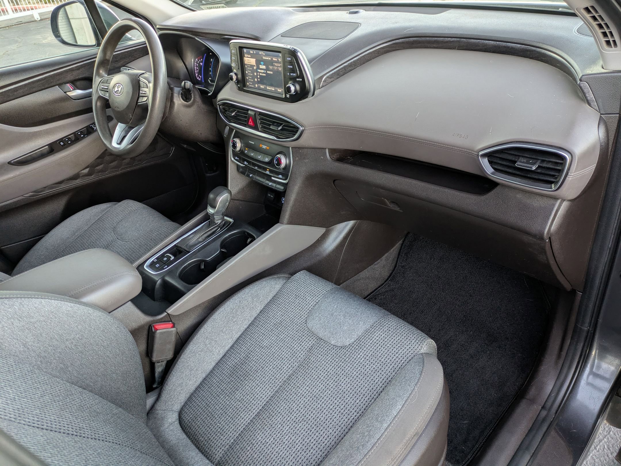 Used 2020 Hyundai Santa Fe SEL image 10