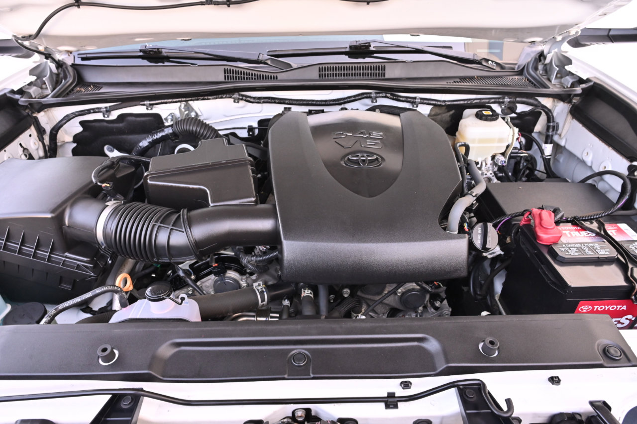 Used 2021 Toyota Tacoma TRD Off-Road w/ Technology Package image 41