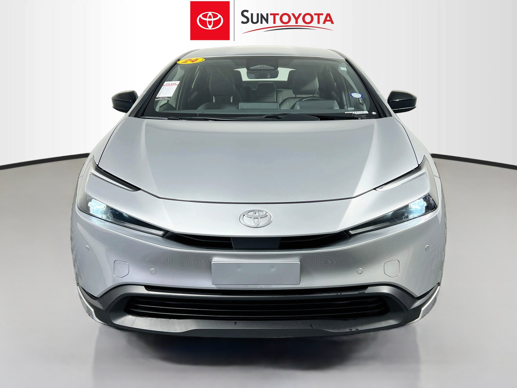 Used 2024 Toyota Prius LE FWD image 10