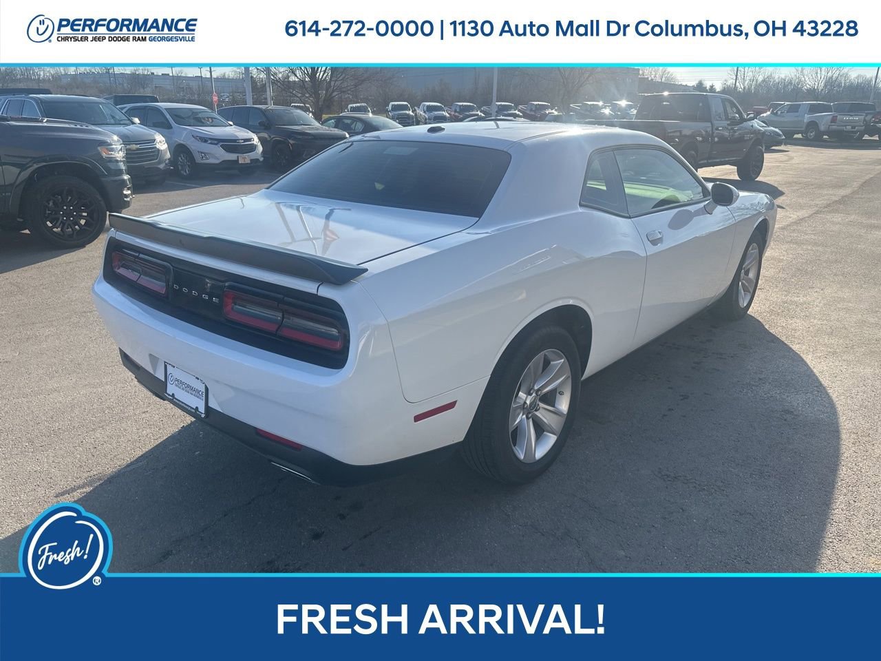 Used 2023 Dodge Challenger SXT image 4