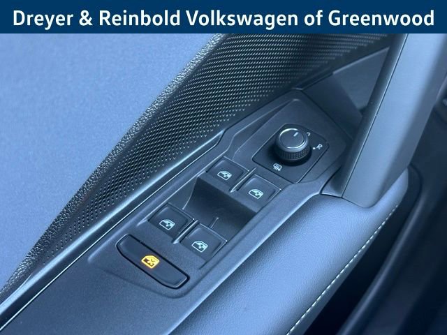 New 2026 Volkswagen Tiguan SE R-Line image 22