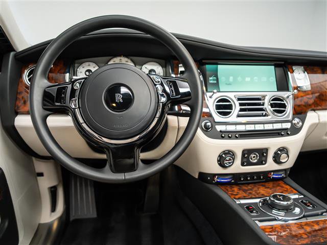 Used 2014 Rolls-Royce Ghost RWD image 29