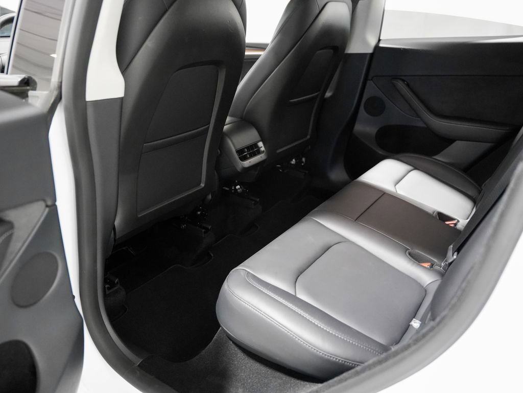 Used 2024 Tesla Model Y Performance AWD/4WD image 26