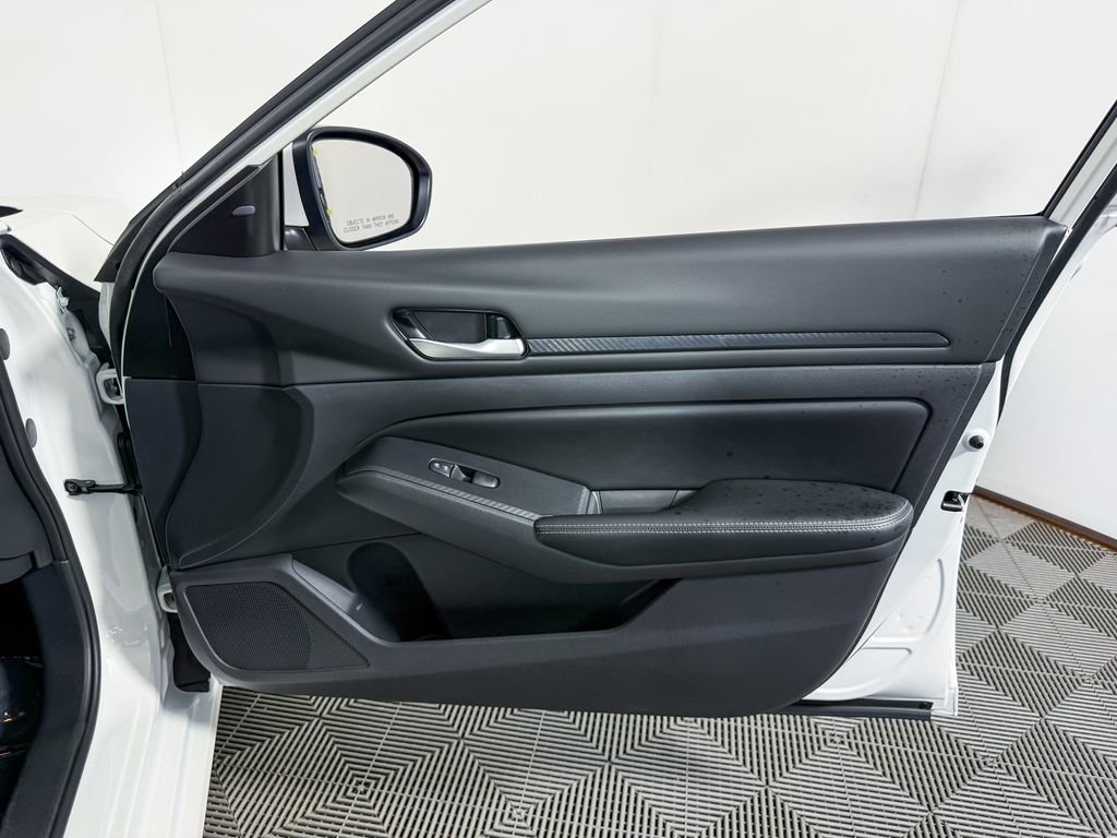 Certified 2024 Nissan Altima 2.5 SV w/ SV Premium Package image 48