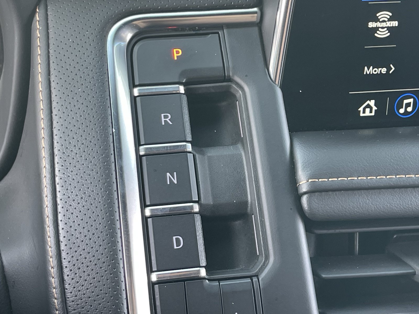 Certified 2021 GMC Yukon AT4 w/ Rear Media and Nav Package AWD/4WD image 27
