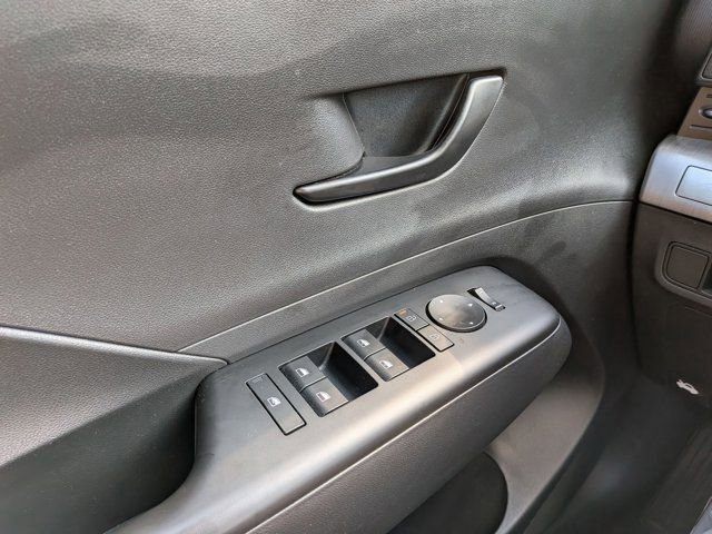 Certified 2024 Hyundai Kona SEL w/ Convenience Package AWD/4WD image 29