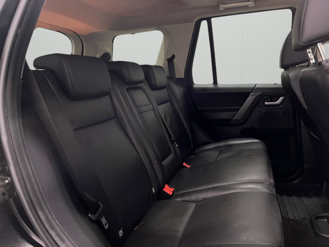 Used 2008 Land Rover LR2 HSE AWD/4WD image 24