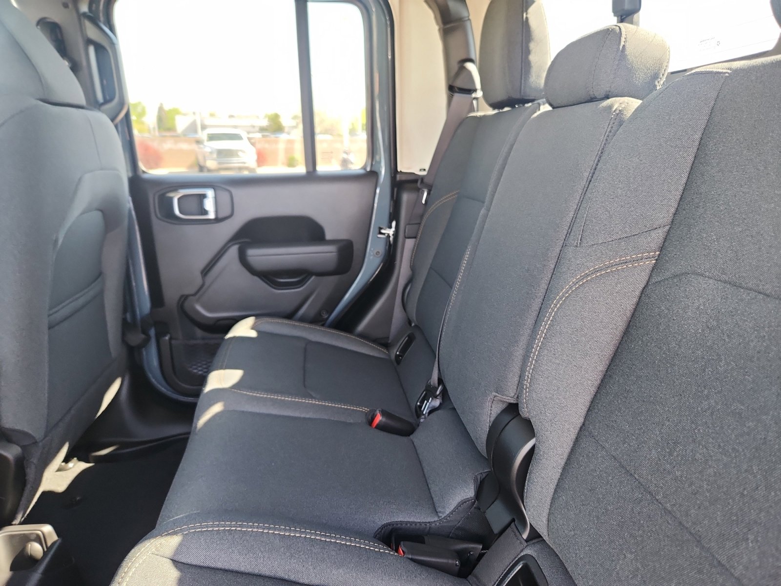 New 2025 Jeep Gladiator Sport image 18