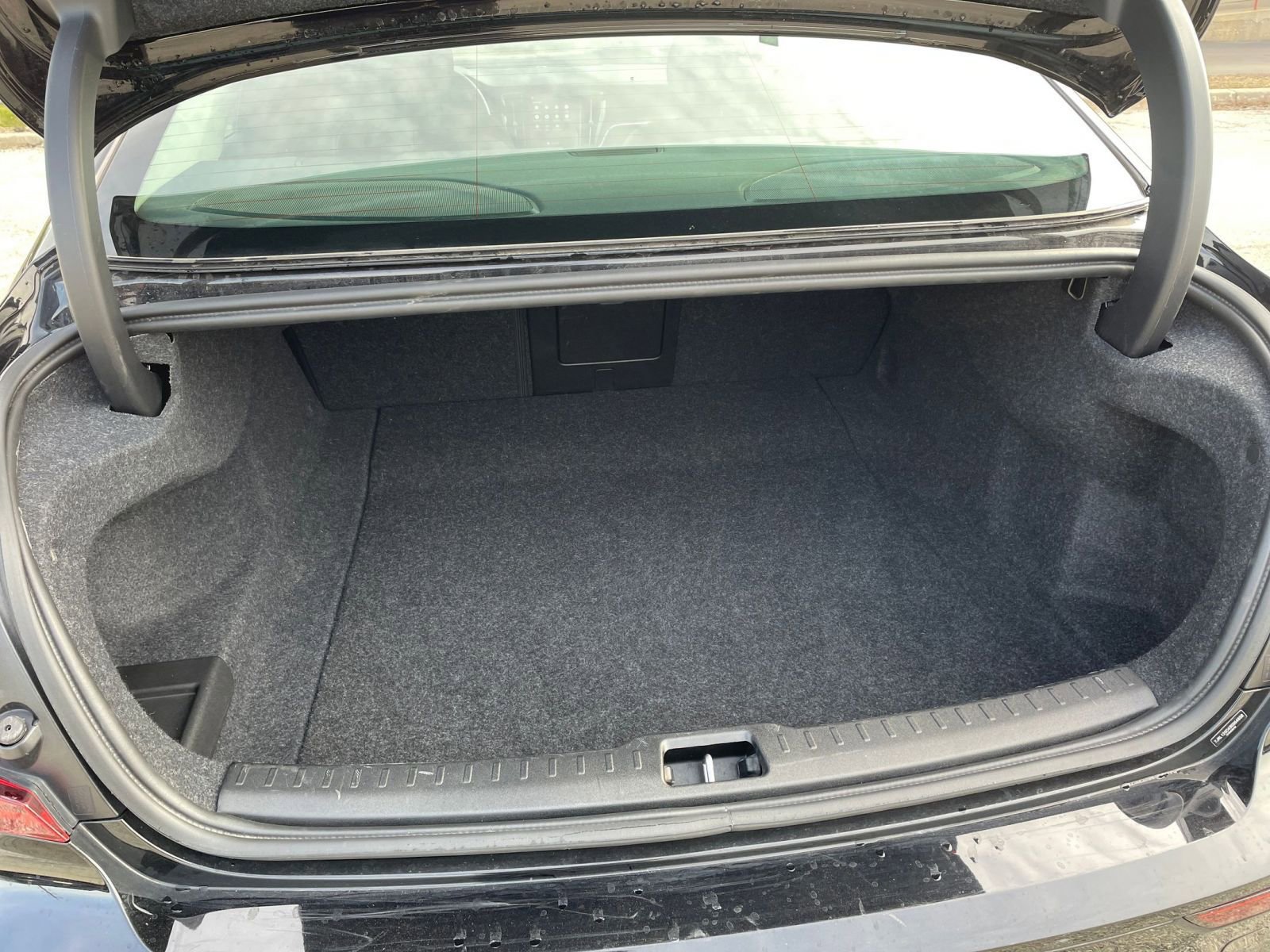 Used 2025 Volvo S60 B5 Plus image 31