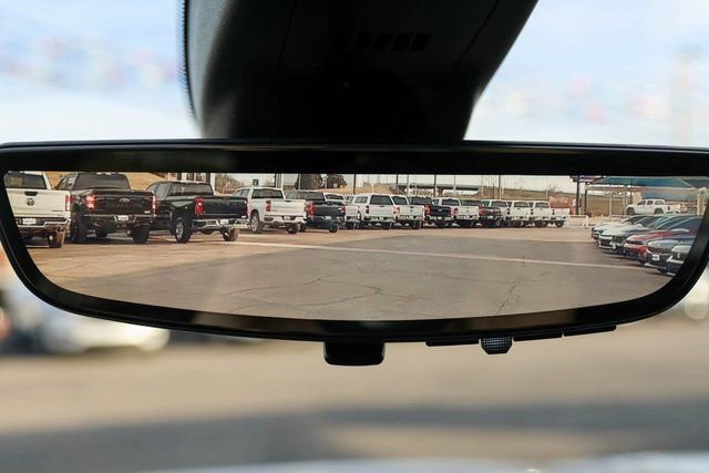 Used 2022 Buick Enclave Avenir w/ Avenir Technology Package image 30