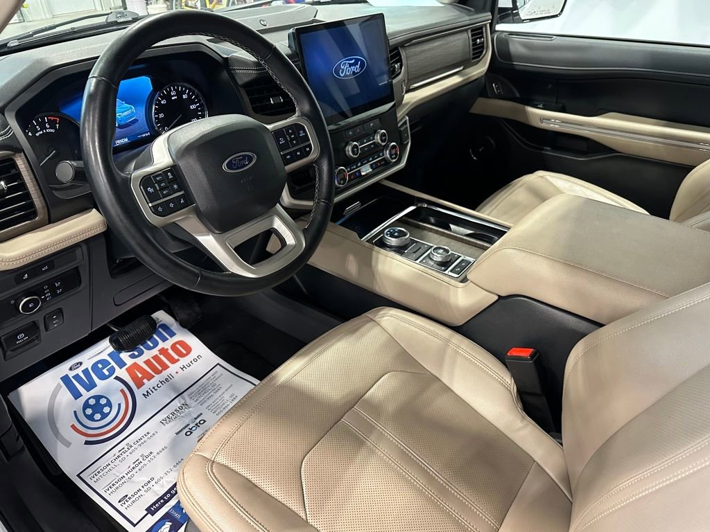 Used 2024 Ford Expedition Limited image 14