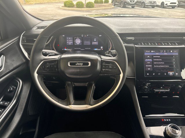 Used 2024 Jeep Grand Cherokee L Laredo AWD/4WD image 9