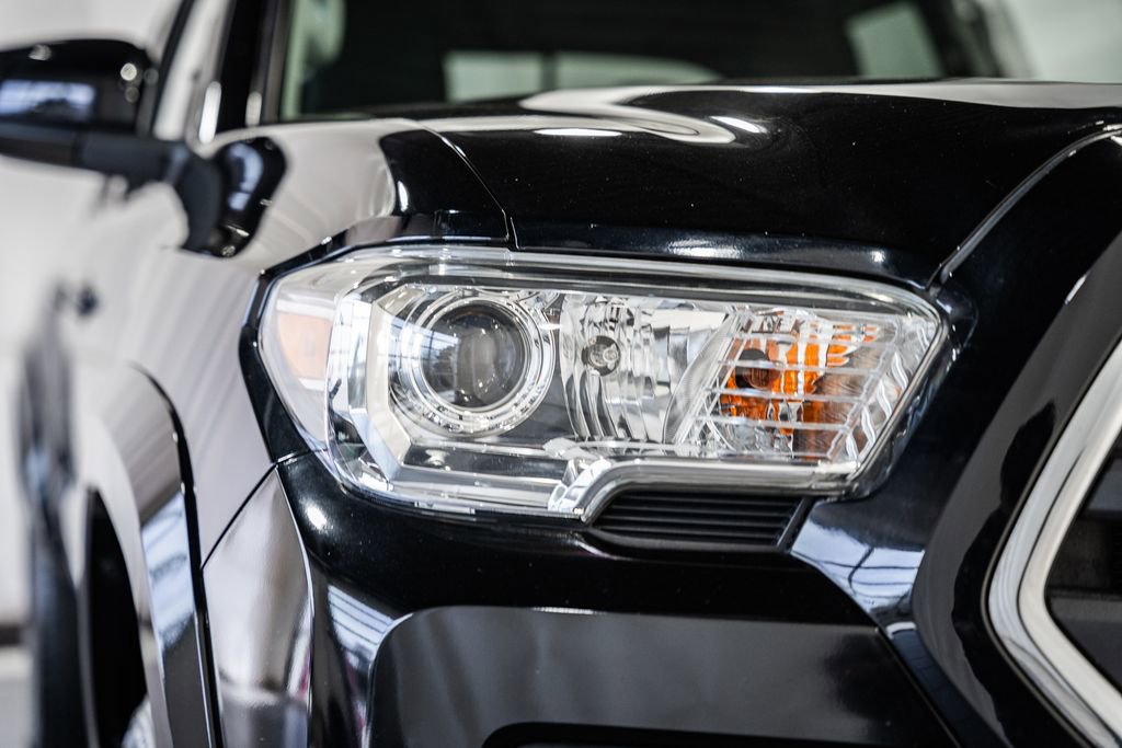 Used 2019 Toyota Tacoma SR5 image 12