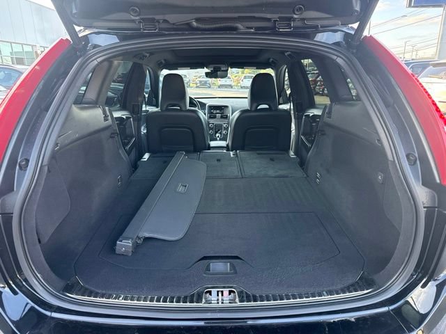 Used 2016 Volvo XC60 T5 Premier w/ Proximity Package AWD/4WD image 10