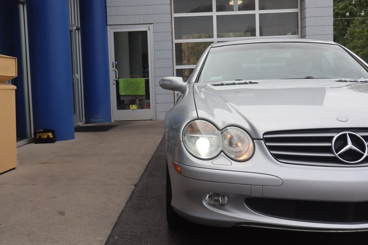 Used 2004 Mercedes-Benz SL 500 image 24