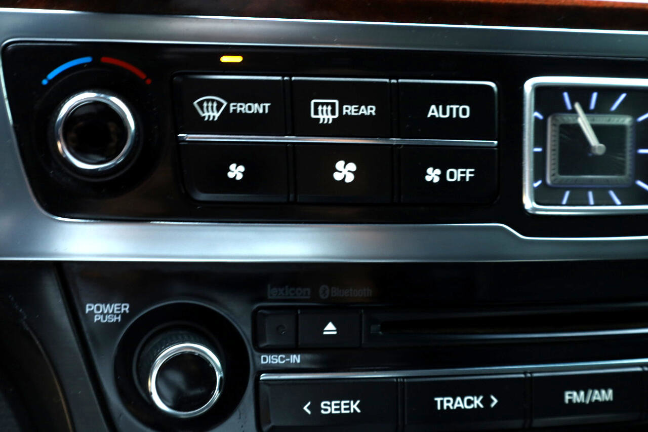 Used 2016 Hyundai Equus Signature image 40