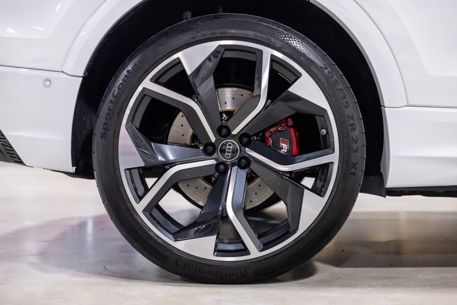 Used 2024 Audi RS Q8 AWD/4WD image 26