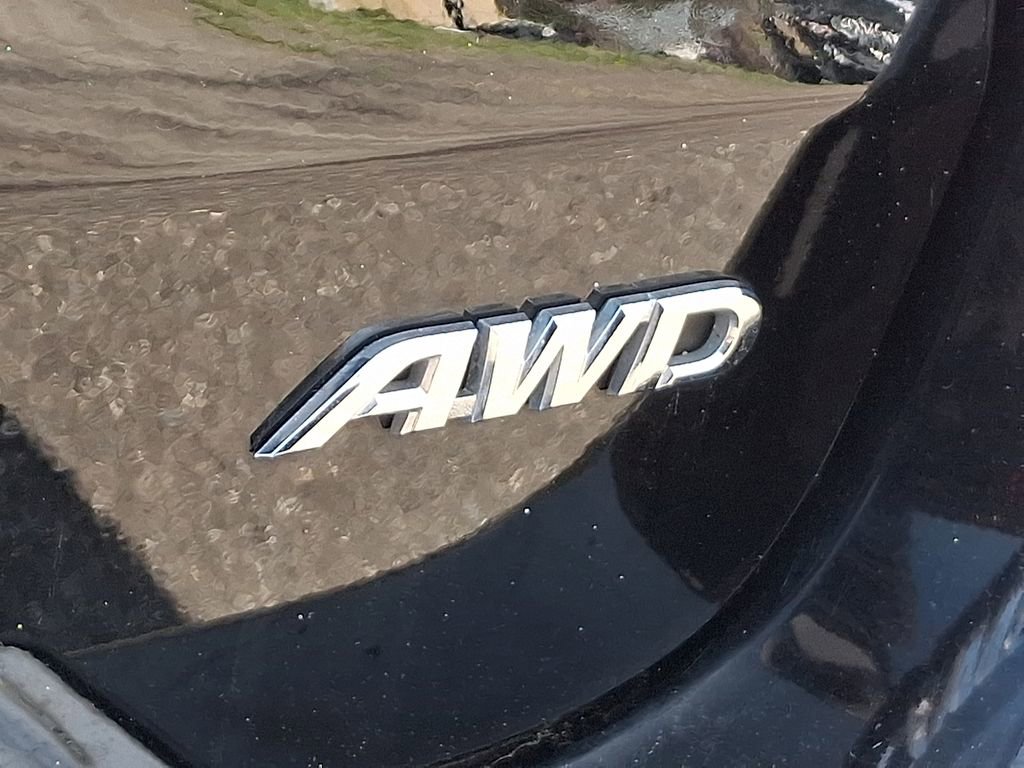 Used 2018 Toyota Highlander LE w/ Protection Package #3 AWD/4WD image 30