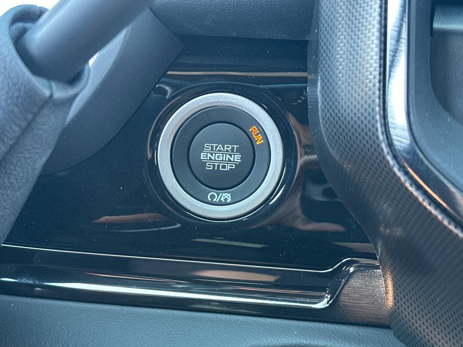 New 2026 RAM 2500 Limited AWD/4WD image 19