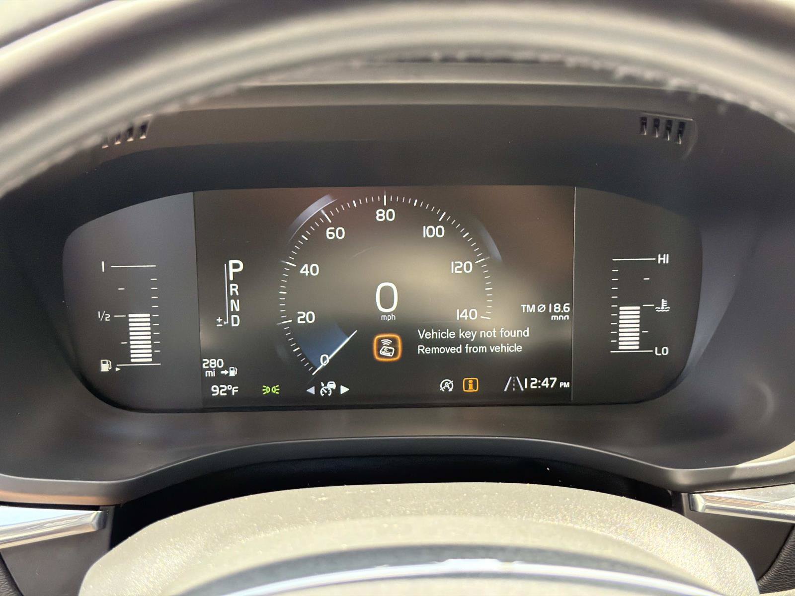 Used 2018 Volvo XC60 T5 Momentum w/ Convenience Package AWD/4WD image 10