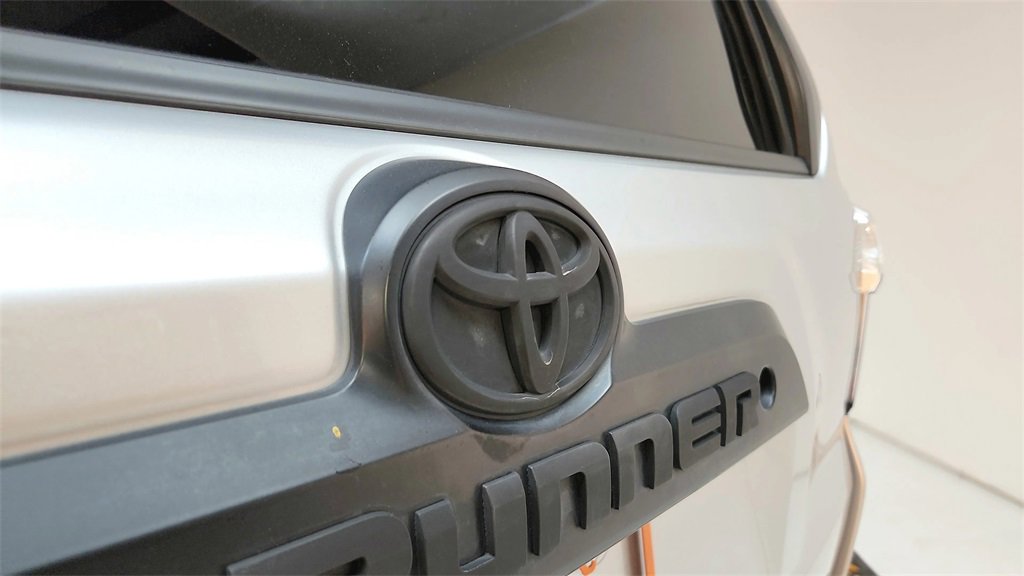 Used 2018 Toyota 4Runner TRD Off-Road image 24