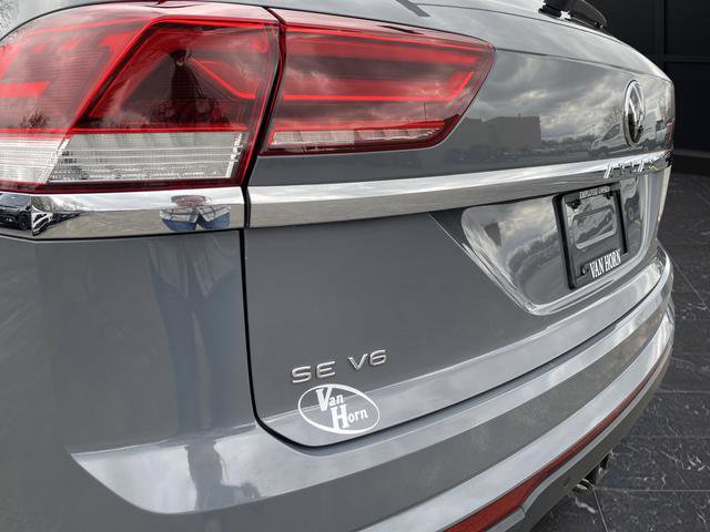 Used 2020 Volkswagen Atlas Cross Sport SE w/ Panoramic Sunroof Package image 36