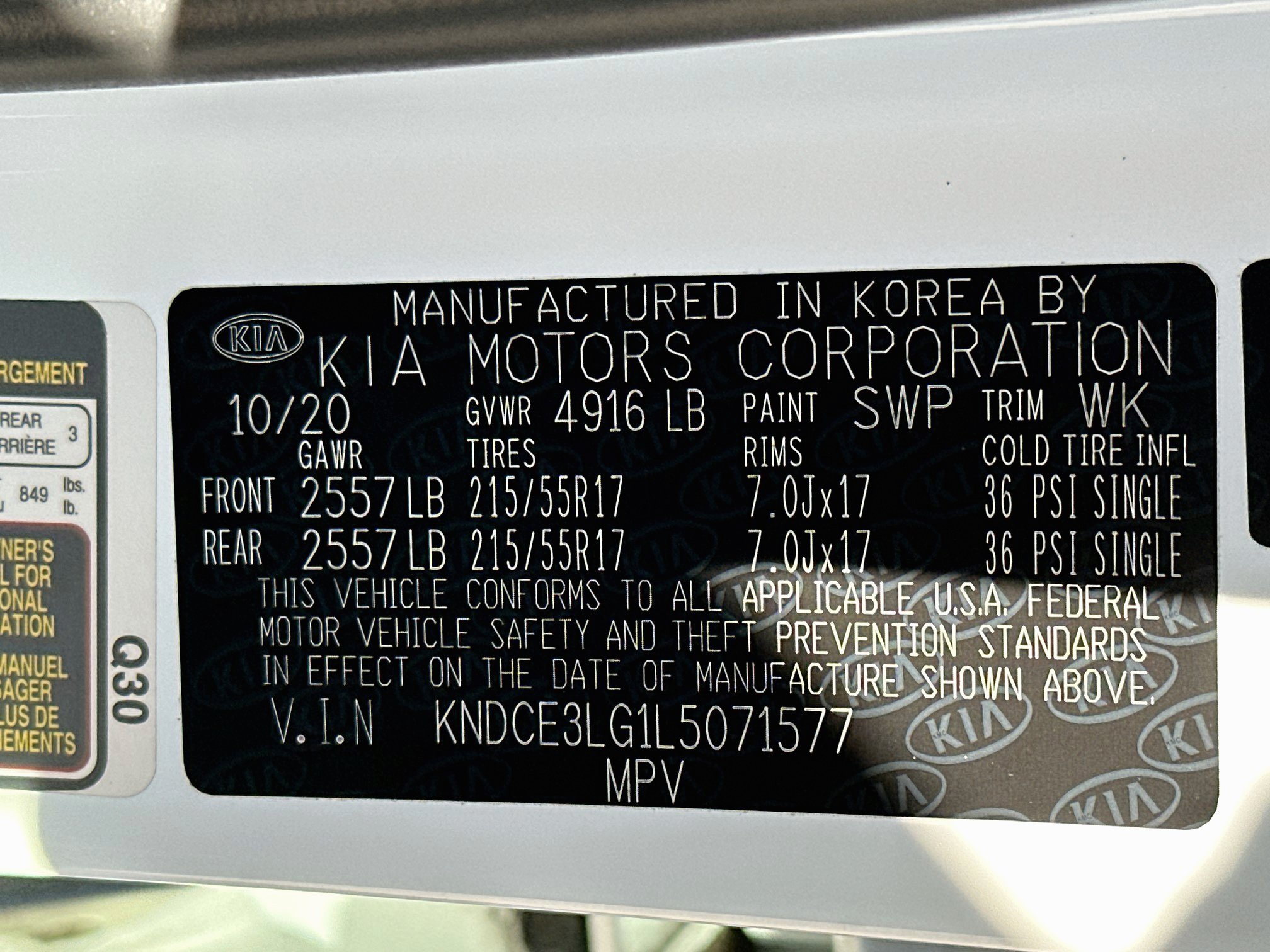 Used 2020 Kia Niro EX Premium w/ Cold Weather Package FWD image 12