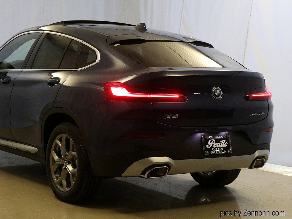 Used 2025 BMW X4 xDrive30i w/ Premium Package image 8
