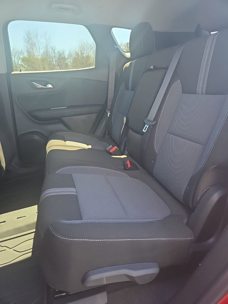 New 2026 Chevrolet Blazer LT image 9