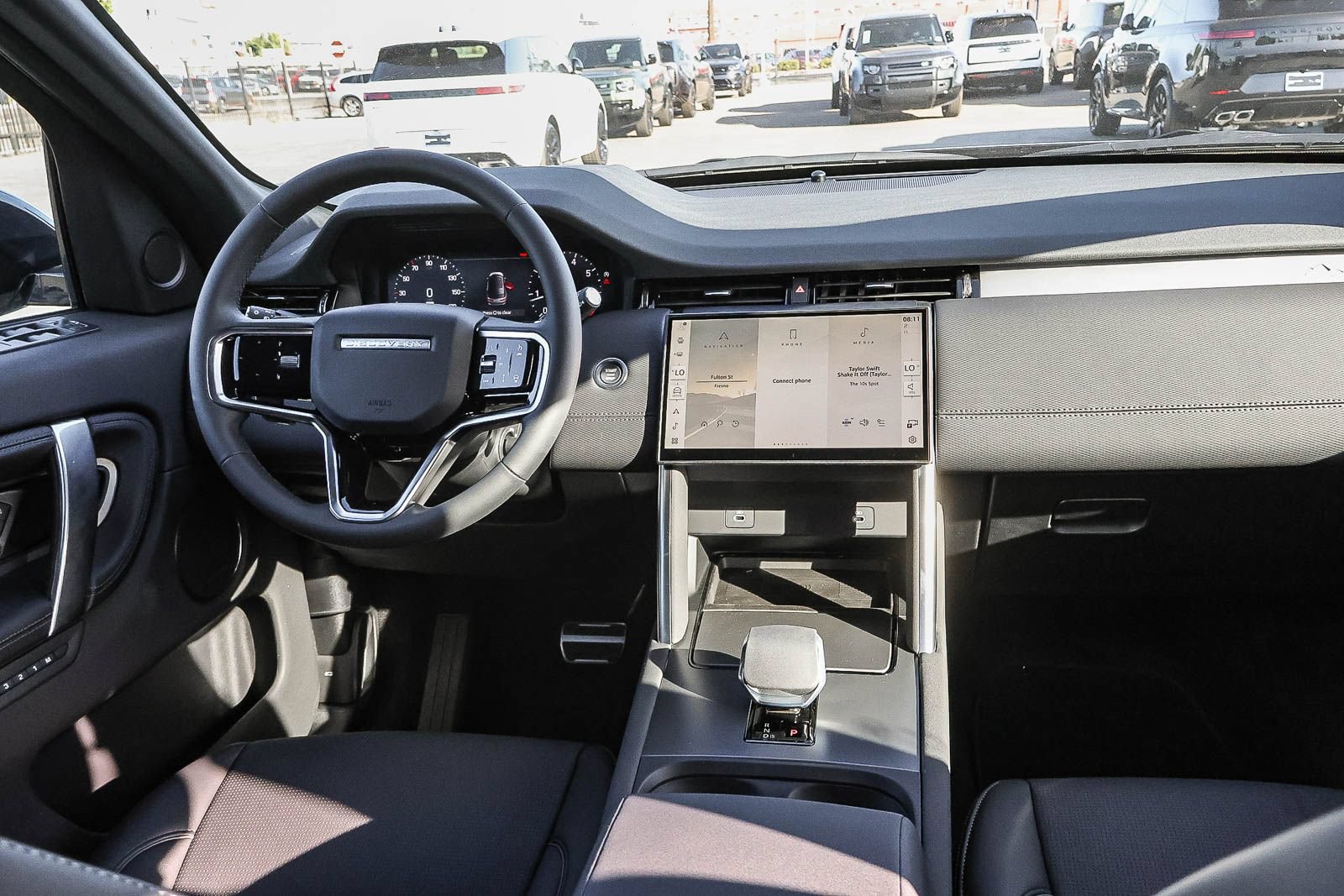 New 2026 Land Rover Discovery Sport Landmark AWD/4WD image 19